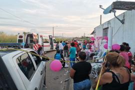 Mantuvo su marcha sobre la calle cerrada en donde se celebraba la fiesta; hay 7 personas lesionadas, entre ellas una menor de edad