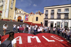  Se realizan jornadas de apoyo para AMLO en la Plaza Lerdo de Xalapa