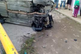 Aprendiz de conductor choco y cayó del puente "La Haciendita" en Xalapa