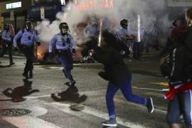  Filadelfia impone un toque de queda después de los disturbios de esta semana