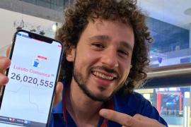 Luisito Comunica lanza su propia marca de telefonía móvil