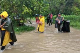 Por lluvias, inundados y en emergencia, 17 municipios de Tabasco