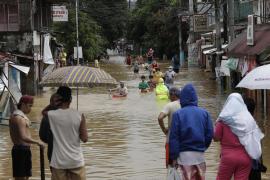 Cuerpos de emergencias ayudaron a rescatar a la población de la crecida de las aguas