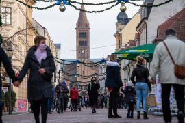 Europa relaja algunas medidas de restricción contra el COVID-19 por fiestas