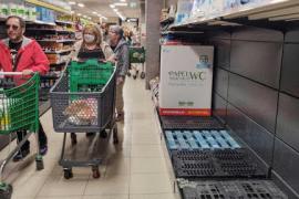  En Francia supermercados no podrán vender productos no esenciales