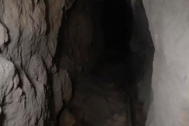 ​Un maestro albañil se las ingenió para frecuentar a su amante sin que nadie se diera cuenta: construyó un túnel desde su domicilio hasta el de la mujer, en Tijuana, Baja California.