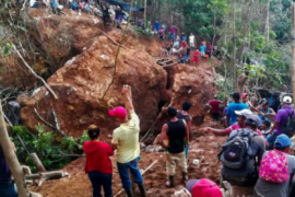  Ejército, bomberos y policías de Nicaragua intentan el rescate de mineros atrapados