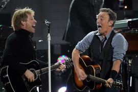 El actor y guionista Lin-Manuel Miranda y los cantantes Jon Bon Jovi y Bruce Springsteen están entre las celebridades destacadas de la celebración virtual que se transmitirá el miércoles por la noche después del juramento de Joe Biden como presidente 46 de Estados Unidos.