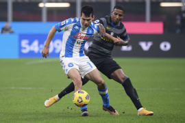 “Chucky” Lozano empieza el 2021 anotando con Napoli ante Cagliari
