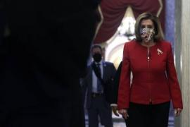 La presidenta de la Cámara de Representantes, Nancy Pelosi, calificó la toma violenta del Capitolio de asalto horrendo sobre nuestra democracia.