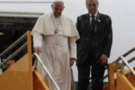 El médico personal del papa Francisco muere por COVID-19
