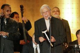 El dominicano Johnny Pacheco, considerado uno de los padres de la salsa, murió ayer a los 85 años en Nueva York