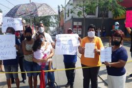 Habitantes llevan más de un año sin agua en la colonia Hidalgo; con bloqueo exigieron el servicio a Grupo MAS