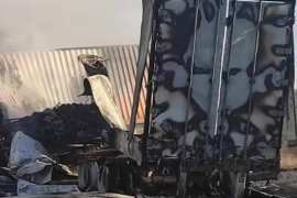 Fallece entre las llamas trailero de Otula en un accidente al norte del país