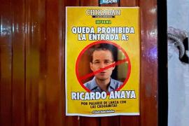 ConLasCaguamasNo exclaman en el local en Coatepec, ante la ola de memes contra el excandidato a la presidencia.
