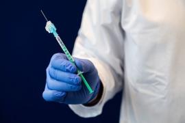 Alemania suspendió la utilización de la vacuna contra el Covid-19 del laboratorio anglo-sueco AstraZeneca "con carácter preventivo"