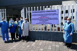 Médicos del ISSSTE en Córdoba protestan por no recibir vacuna anti COVID19