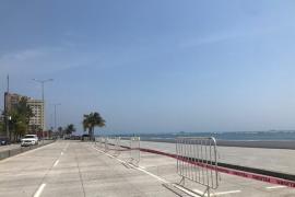 Montan vallas sobre bulevar Ávila Camacho de Boca del Río para restringir acceso a playas