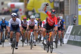 Sonny Colbrelli consiguió su primer triunfo en la segunda etapa de la Vuelta a Romandía