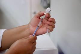  Coparmex exhorta a las autoridades a vacunar a todo personal médico