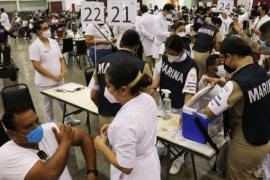  Maestros de Veracruz viajan al menos 5 horas para recibir vacuna COVID