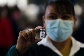 Personal de la salud reclaman vacunas en México