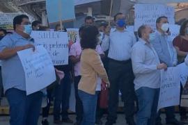  Maestros se manifiestan tras la detención de 14 profesores en Veracruz
