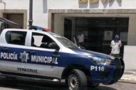 Tres sujetos armados despojan de 100 mil pesos a cuentahabiente en el puerto 