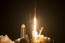 Envía SpaceX cargamento para 7 astronautas en estación espacial