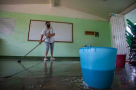 Realizan limpieza de escuelas para el regreso a clases en Edomex