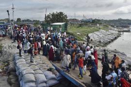 Inundaciones dejan 21 muertos y 300 mil personas desamparadas en Bangladesh