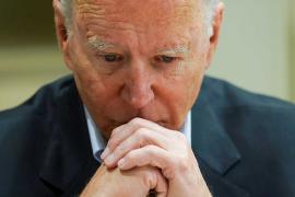 Biden brinda consuelo a familiares de edificio caído en Miami
