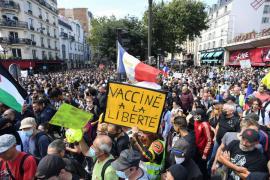 200 mil personas se manifiestan en Francia contra el pasaporte sanitario