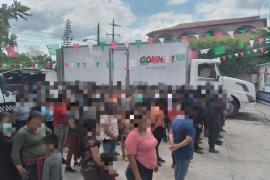 Rescatan a 156 migrantes al sur de Veracruz