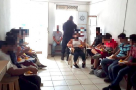 Resguardan a 50 migrantes al sur de Veracruz