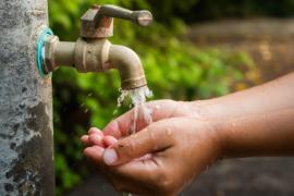 Arreglan fuga de agua a colonias de Veracruz y Boca de rio