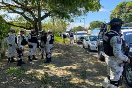 Despliegan operativo de contención contra caravana migrante en el sur de Veracruz