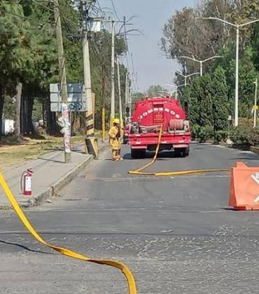 Evacuan a más de 500 personas por fuga de gas natural en Tultepec 